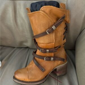 Freebird by Steven Cora style boots